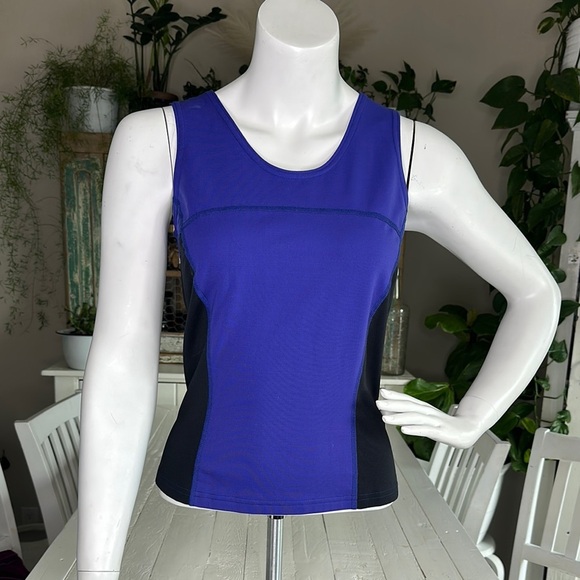 MEC Tops - Vintage Y2K 1980s MEC small Women's purple Black Sleeveless work out/hike top